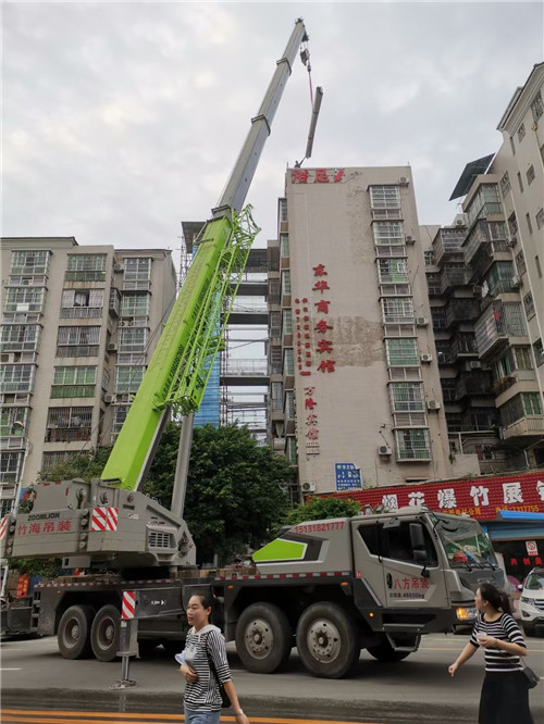 江汉区吊车租赁需要注意事项